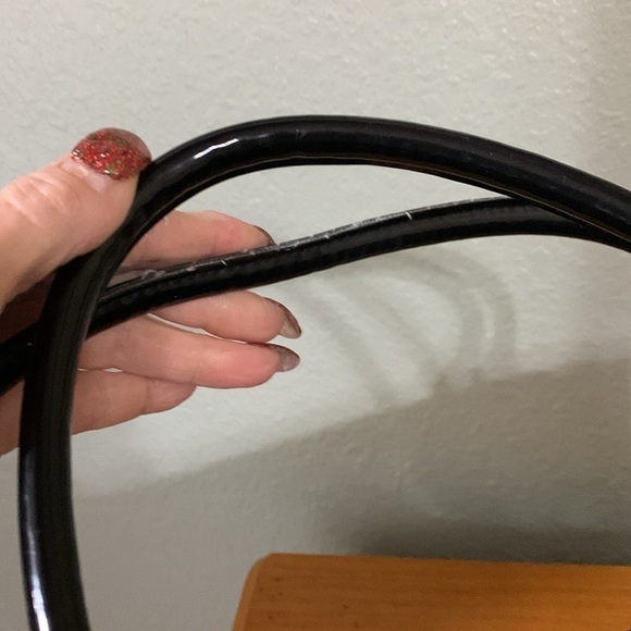 Liz Claiborne leather satchel - Picture 8 of 11